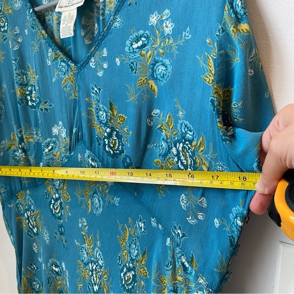 Vintage Floral Blue midi Dress size s but fits like medium - Picture 6 of 8